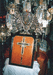 Иерусалим, храм Гроба Господня. Мощевик с частями Крестного Древа.(Греческий реликварий. На орле-привески и фотографии исцелившихся людей - восточная традиция благодарения)
